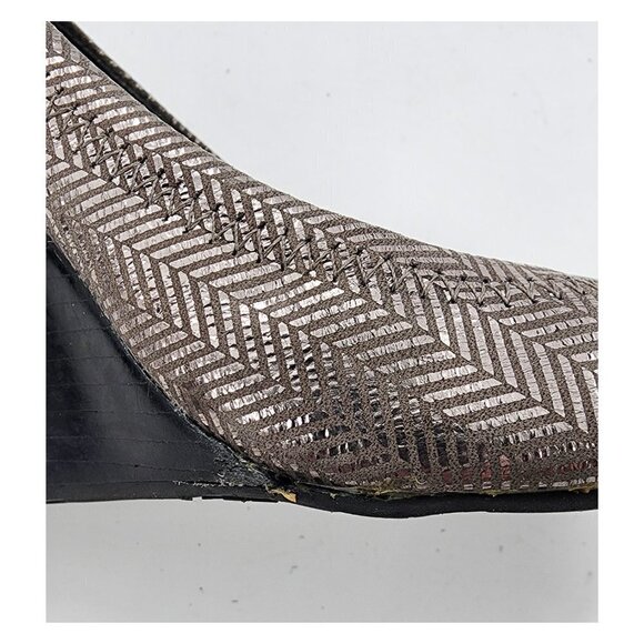 TORY BURCH Silver Herringbone Pattern Wedge Pumps Poor Condition - Picture 6 of 14